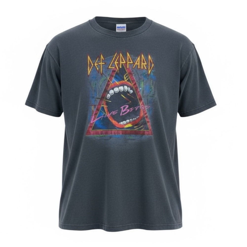 🧨 Def Leppard “Love Bites” Tee 🦷 Distressed Vintage Rock Shirt (XL) - Picture 1 of 6